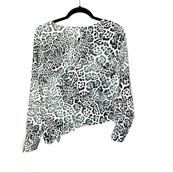 ⚠️ Socialite Tie Front Long Sleeve Blouse Size S - Picture 7 of 8